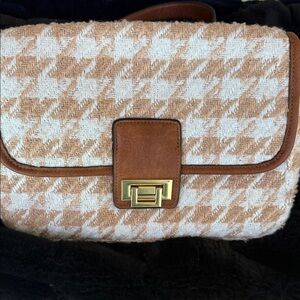 Jen &Co Elodie Vegan Houndstooth Crossbody